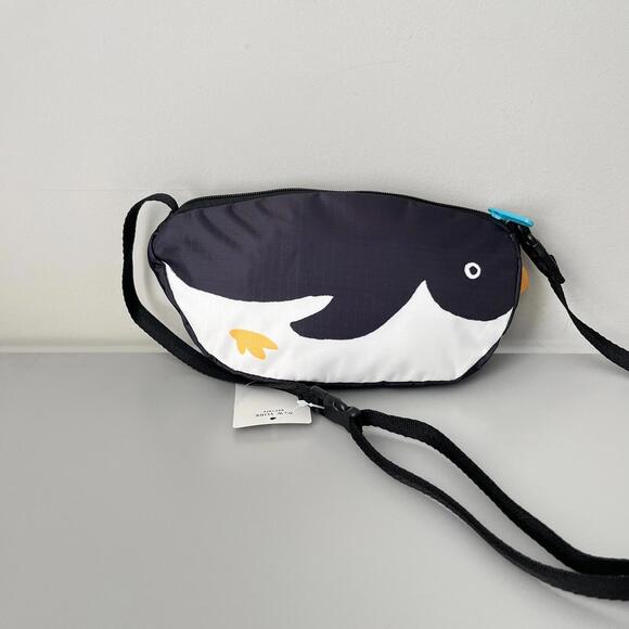 Lesportsac Penguin Shape Crossbody Hand Bag NWT - Picture 4 of 5